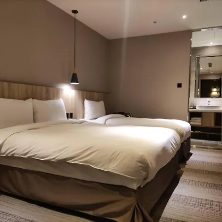 N Hotel-2